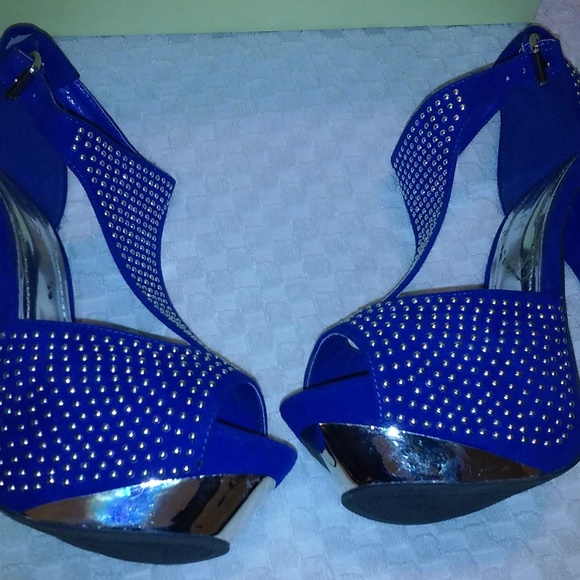 Liliana Peep Toe Stilettos with Silver Accent - Picture 7 of 7